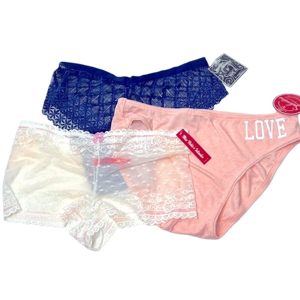 NWT Panty 3 pack! Navy, Pink, and White